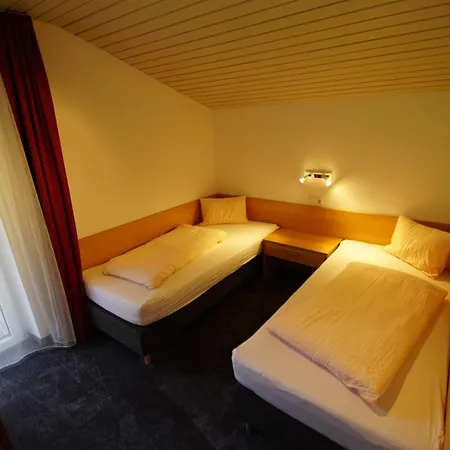 Mott Apartment *