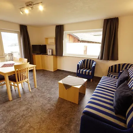Mott Apartment *